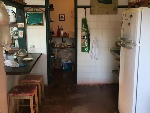À Venda na Barra do Una - Casa de Esquina a Apenas 300 Metros da Praia - Foto 19