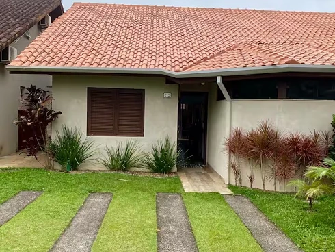 Casa em condomínio em Maresias, São Sebastião
