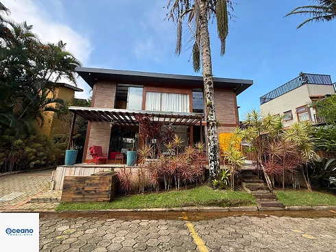 Casa em condomínio em Maresias, São Sebastião