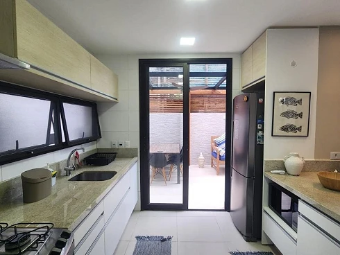 Locação Anual em Cambury - Sobrado Triplex em Condomínio Frente Mar - Foto 13