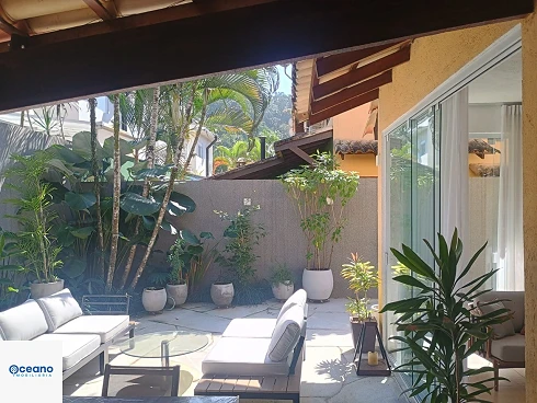 Sobrado em Camburi, São Sebastião