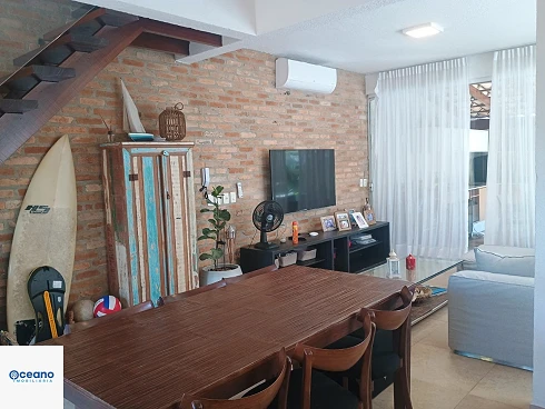 Sobrado em Camburi, São Sebastião