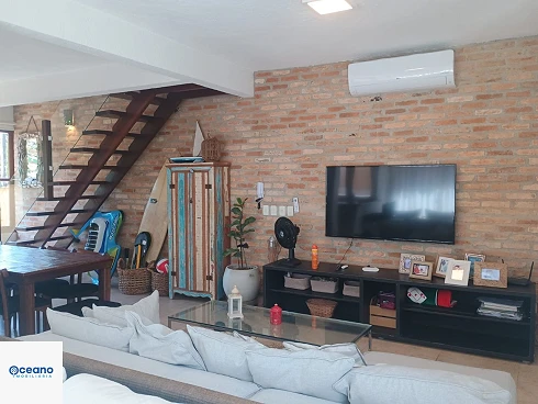 Sobrado em Camburi, São Sebastião
