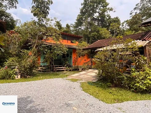 Sobrado em Camburi, São Sebastião