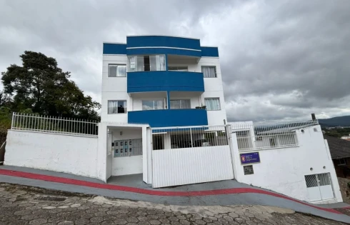 Apartamento em Potecas, São José