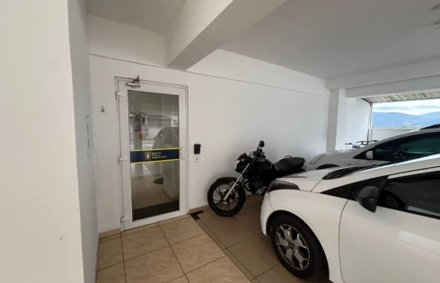 Apartamento em Potecas, São José