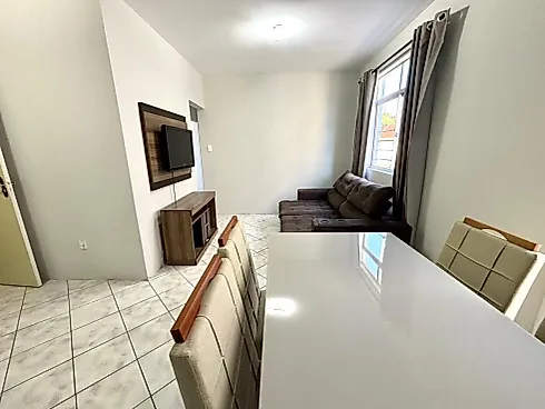 Apartamento em Praia Comprida, São José