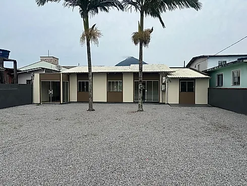 Casa com 2 Quartos à Venda em Barra do Aririú, Palhoça - Casa em Barra do Aririú, Palhoça - Foto 1