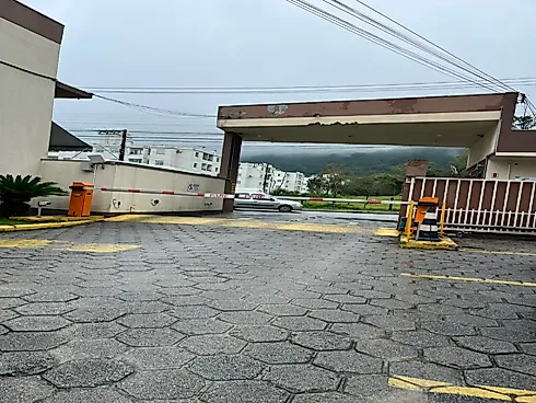 Fundos, Biguaçu