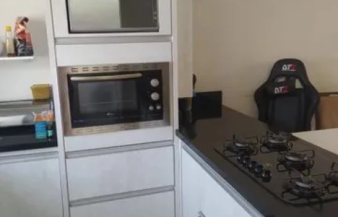 Sobrado geminado em Potecas, São José