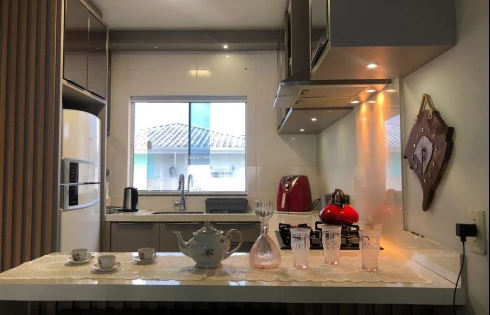 Sobrado geminado em Forquilhas, São José