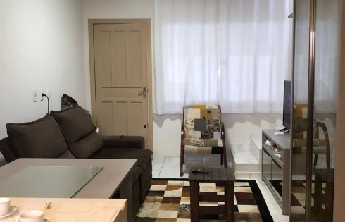Sobrado geminado em Forquilhas, São José
