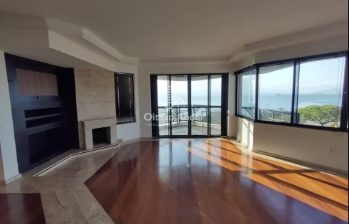 Apartamento em Agronômica, Florianópolis
