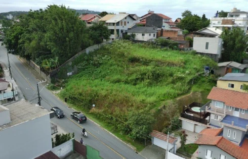 Terreno em Centro, São José