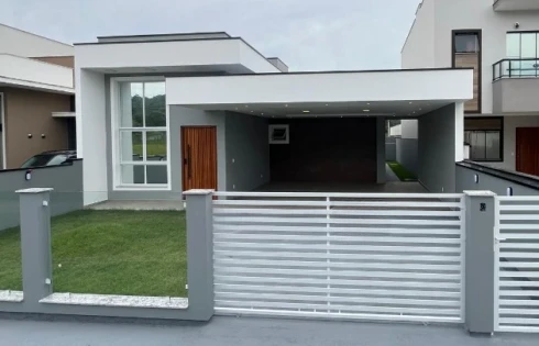 Casa em Forquilhas, São José