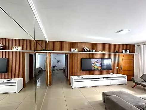 Casa em Jardim Ipiranga, Aparecida de Goiânia