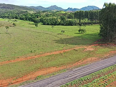 Fazenda de Dupla Aptidão em Padre Bernardo - GO - Sítio em Centro, Padre Bernardo - Foto 4