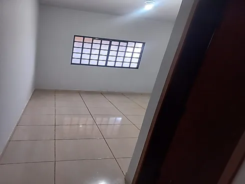 Casa Garagem Coberta - Casa em Residencial Primavera, Goiânia - Foto 5
