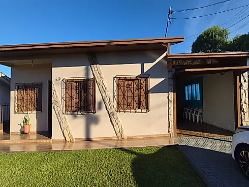 Casa Plana | 3 Quartos | Excelente Sobra de Terreno - Casa em Cristo Rei, Pato Branco - Foto 1