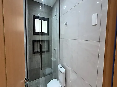 Casa Nova no Fraron | 2 Suítes | Pé-Direito Duplo - Foto 12