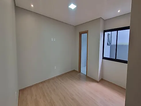 Casa Nova no Fraron | 2 Suítes | Pé-Direito Duplo - Foto 16