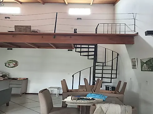 Casa em Village das Flores, Caçapava
