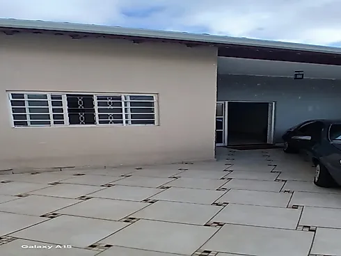 Linda Casa com Ótima Localização - Foto 24