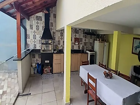 Linda Casa com Ótima Localização - Foto 8