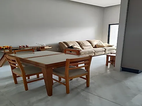 Linda Casa com Piscina  - Jardim Amália - Foto 6
