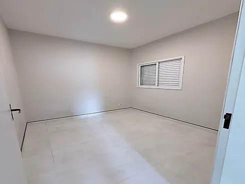 Casa Recém-Reformada à Venda no Condomínio Villaggio Righi – Caçapava/SP - Apartamento em Vila Paraíso, Caçapava - Foto 3