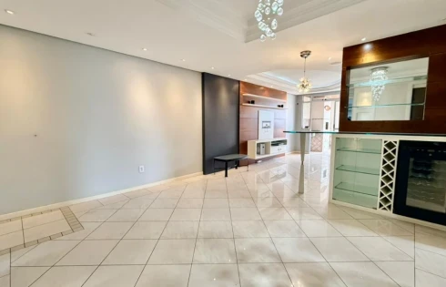 Apartamento em Kobrasol, São José