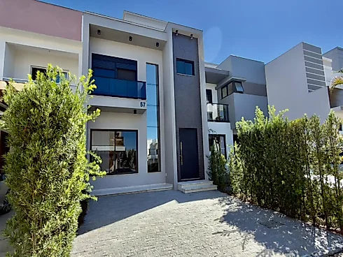 Casa em Beira Rio, Biguaçu