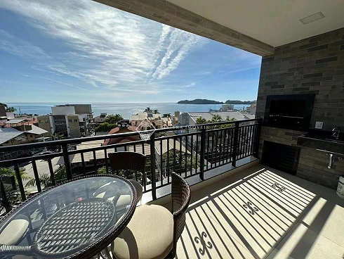Apartamento em Ce, Bombinhas