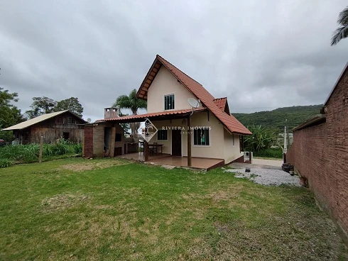 Casa em Zimbros, Bombinhas