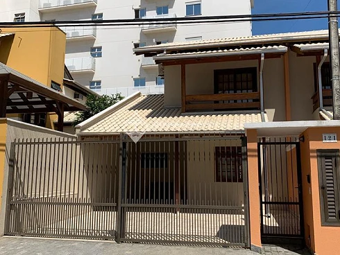 Casa em Bombas, Bombinhas