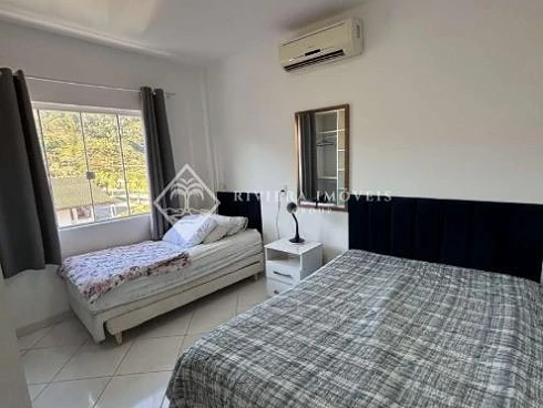 Apartamento em Quatro Ilhas, Bombinhas
