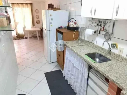Sobrado geminado em Bombas, Bombinhas