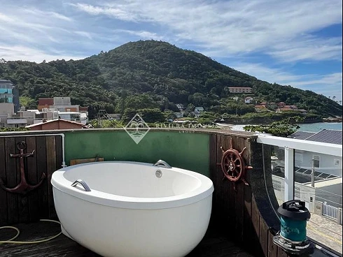 Studio em 4 Ilhas, Bombinhas