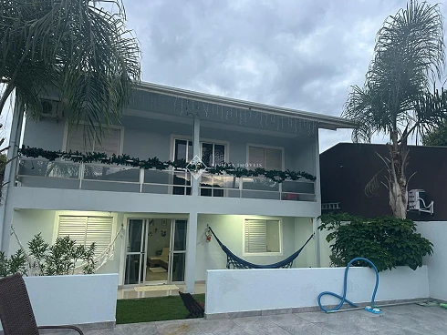 Casa em Zimbros, Bombinhas