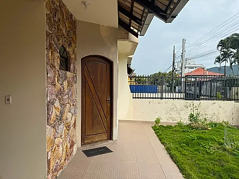 Casa 4 Quartos no Casa Alto Padrao em Bombas - Bombas - Casa em Bombas, Bombinhas - Foto 3