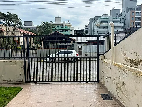 Casa 4 Quartos no Casa Alto Padrao em Bombas - Bombas - Casa em Bombas, Bombinhas - Foto 4