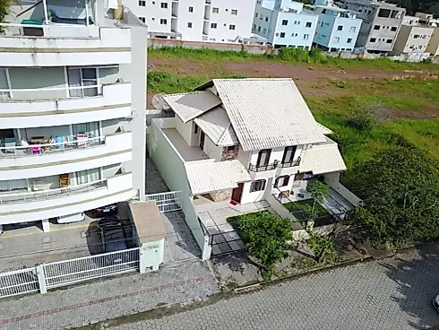 Casa 3 Quartos no Casa Alto Padrao em Bombas - Bombas - Casa em Bombas, Bombinhas - Foto 5