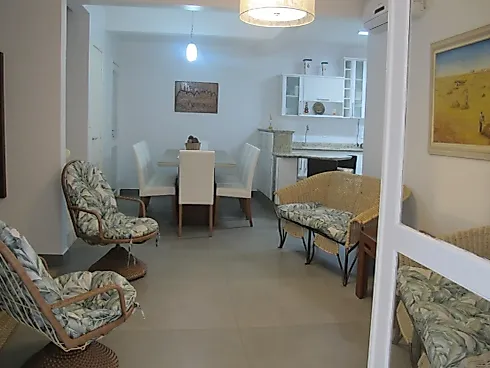 Casa 4 Suítes no Sobrado Itapema - Centro - Casa em Meia Praia, Itapema - Foto 2