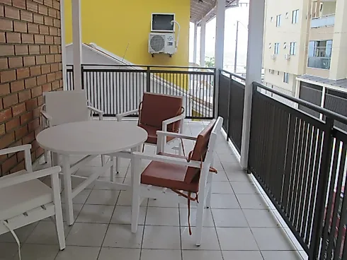 Casa 4 Suítes no Sobrado Itapema - Centro - Casa em Meia Praia, Itapema - Foto 1