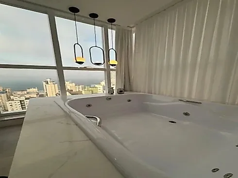 Apartamento 5 Quartos com 5 Suítes e 380m² - Meia Praia - Apartamento em Meia Praia, Itapema - Foto 4