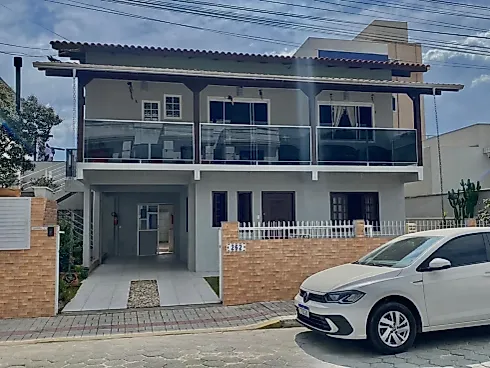José Amandio, Bombinhas