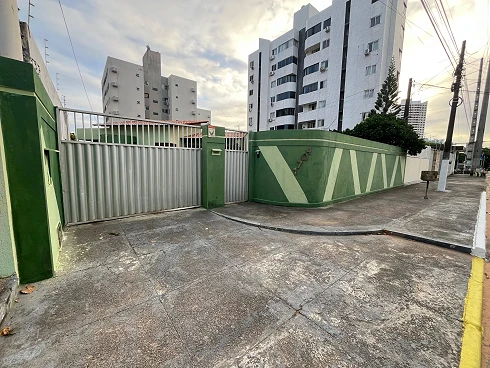 Casa com 4 Suítes em Capim Macio a  300 Metros  da Av. Engenheiro Roberto Freire - Casa em Capim Macio, Natal - Foto 2
