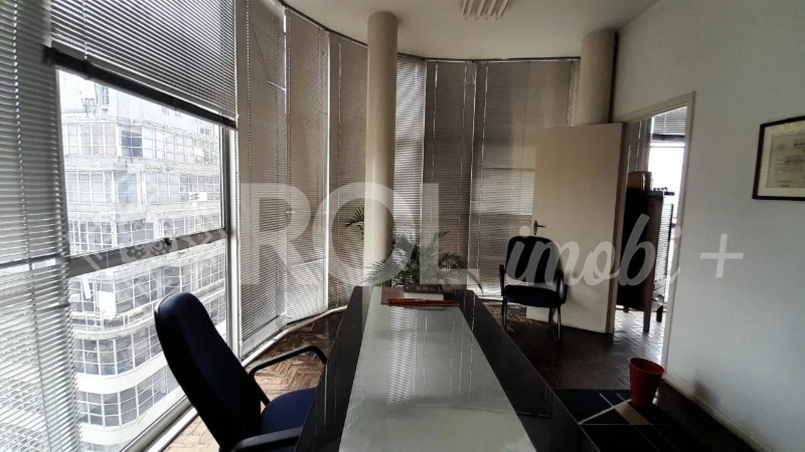 Conunto Comercial Reformado - Praça da Sé - Locação - Escritório/sala em Sé, São Paulo - Foto 1