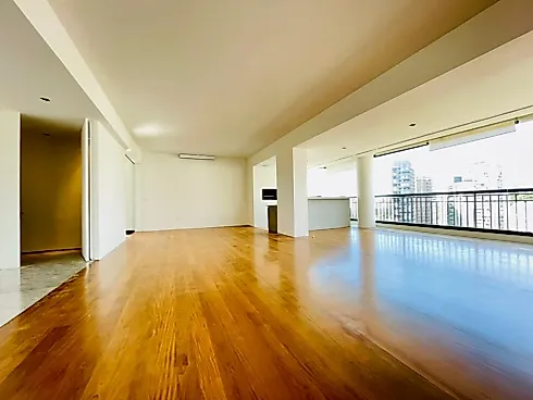 Apartamento em Sumaré, São Paulo