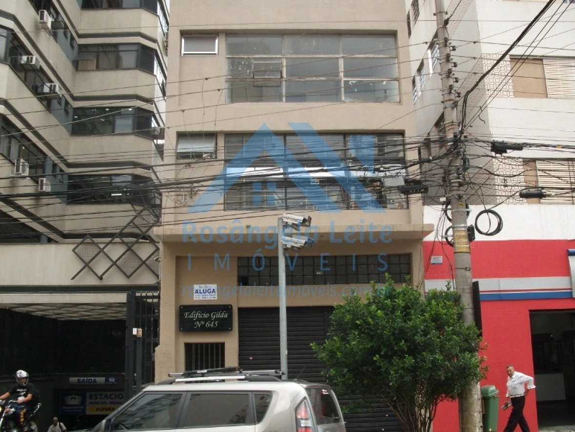 Loja terrea em Pinheiros, São Paulo